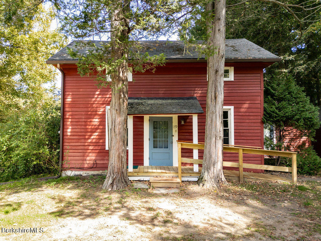 Main St, Sheffield, MA 01257