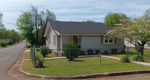 201 N Fulton St, Florence, AL, 35630-3136 | Card Image