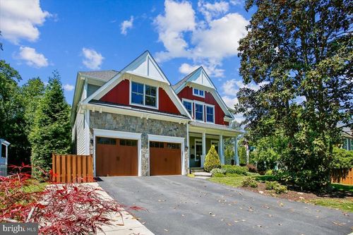 2134 Emilys Ln, Falls Church, VA, 22043-1952 | Card Image