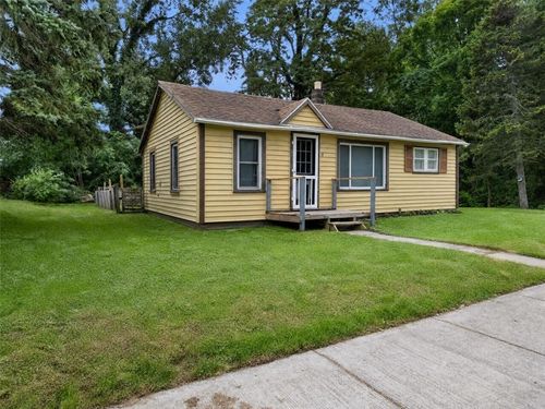 17 Spring St, Sodus, NY, 14551-1009 | Card Image