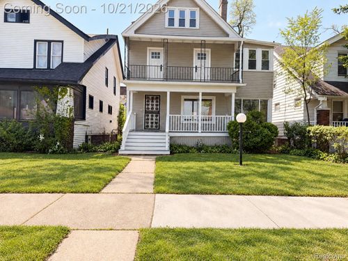 111 Midland St, Highland Park, MI, 48203-3749 | Card Image