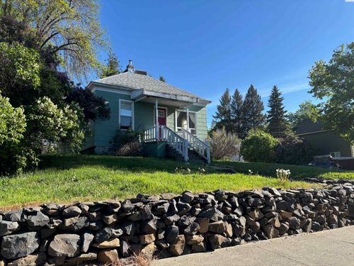 130 E Mohr St, Palouse, WA, 99161-8744 | Card Image
