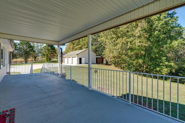 2110 Upper River Rd Ne, House other with 3 bedrooms, 2 bathrooms and 4 parking in Charleston TN | Image 28