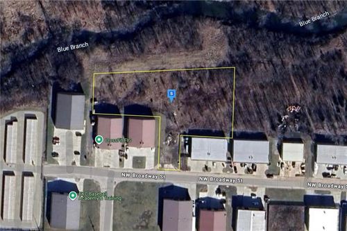 1402 Nw Broadway St, Grain Valley, MO, 64029-7801 | Card Image