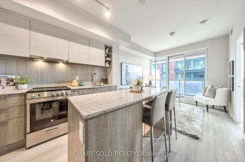 833-31 Tippett Rd, North York, ON, M3H0C8 | Card Image