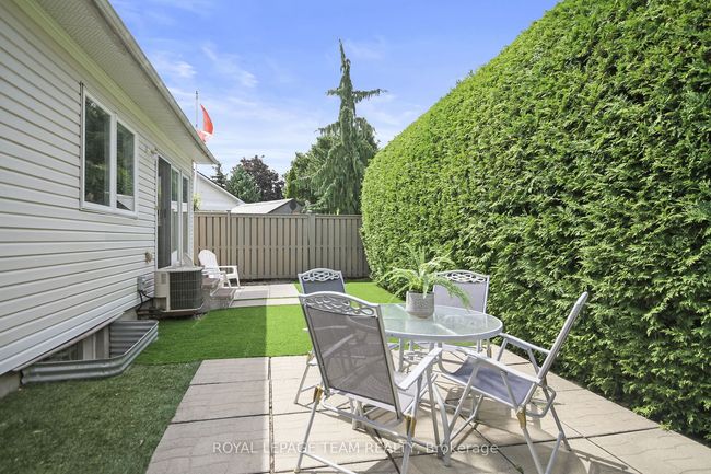 21 Windchime Cres, House other with 3 bedrooms, 3 bathrooms and 2 parking in Nepean ON | Image 35