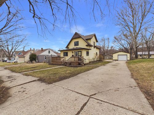 421 1st Ave Ne, Glenwood, MN, 56334-1304 | Card Image