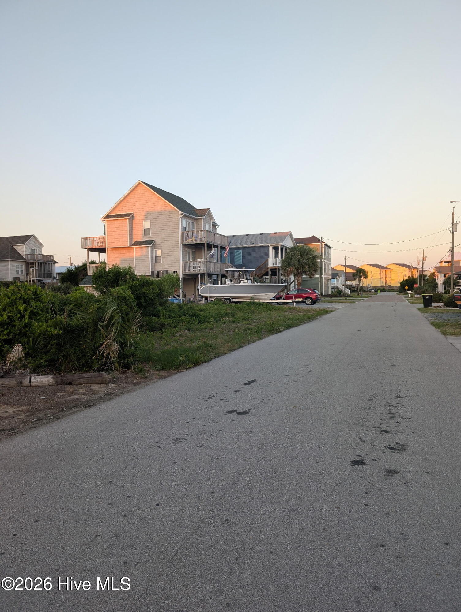 Land in Surf City 2