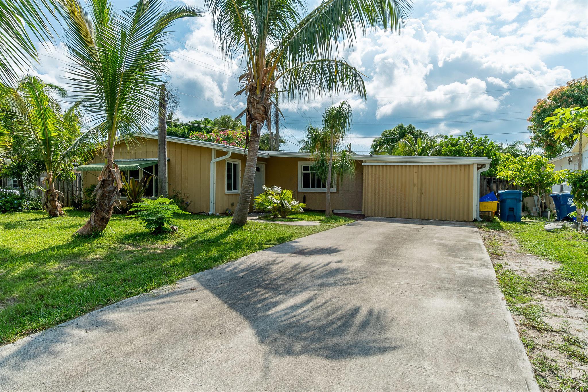 Whitney Dr, Jupiter, FL 33458
