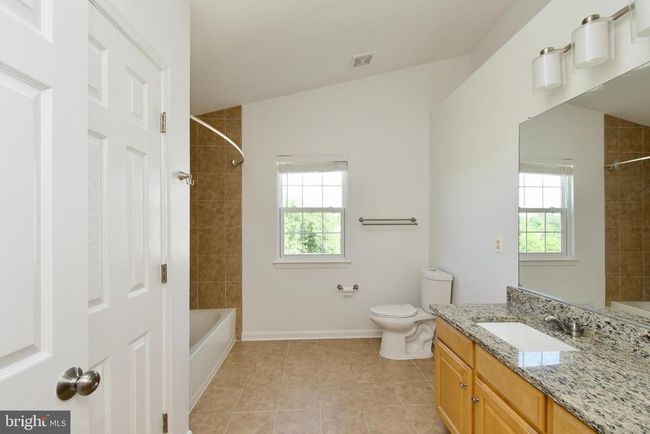 17528 October Glory Loop, House other with 4 bedrooms, 5 bathrooms and null parking in DUMFRIES VA | Image 32