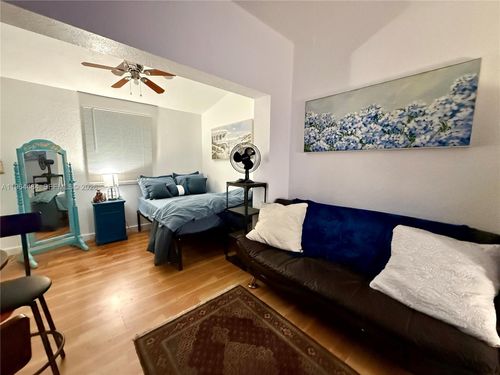 a-17840 Ne 6th Ct, Miami, FL, 33162-1101 | Card Image