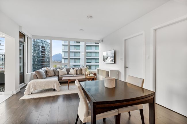 910 - 111 E 1 St Avenue, Condo with 2 bedrooms, 2 bathrooms and 1 parking in Vancouver BC | Image 12