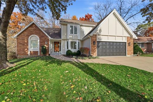 13414 W 56th Ter, Shawnee, KS, 66216-4630 | Card Image