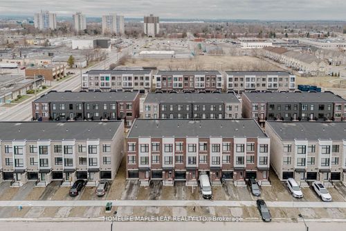 15 Bateson St, Ajax, ON, L1S7M3 | Card Image