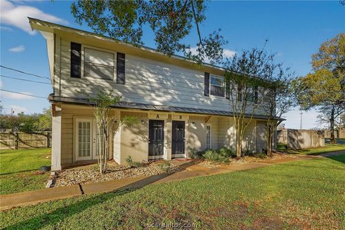 b-1400 Summit St, College Station, TX, 77845-5490 | Card Image