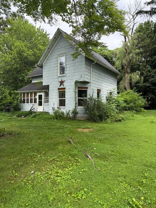 10227 S Norris Rd, Delton, MI, 49046-9710 | Card Image