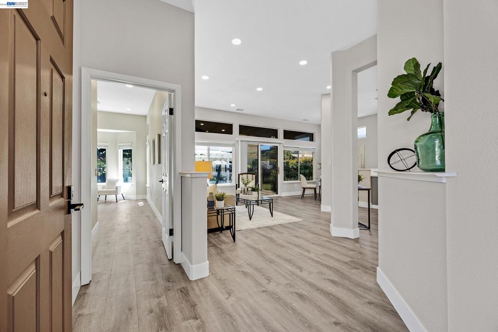 Residential in Brentwood 4