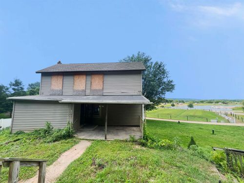 1447 Bluff Rd, Hazel Green, WI, 53811-9300 | Card Image
