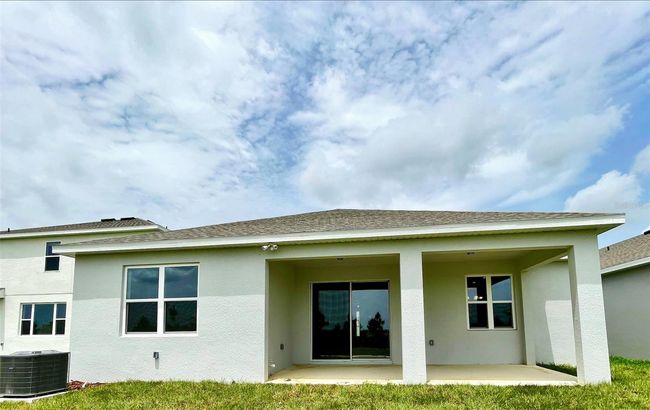 Rear Exterior | Image 9