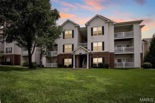 103-25 Kassebaum Ln, Saint Louis, MO, 63129-1698 | Card Image