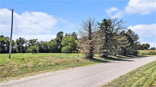 25525 Stillings Rd, Platte City, MO, 64079-8208 | Card Image