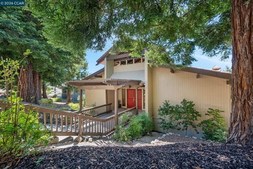 20 Northridge Ln, Lafayette, CA, 94549-3146 | Card Image