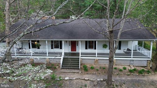 232 Oakmont Estates Dr, Franklin, WV, 26807-6681 | Card Image