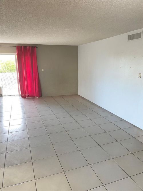 apt-3315-1810 W 56th St, Hialeah, FL, 33012-7379 | Card Image