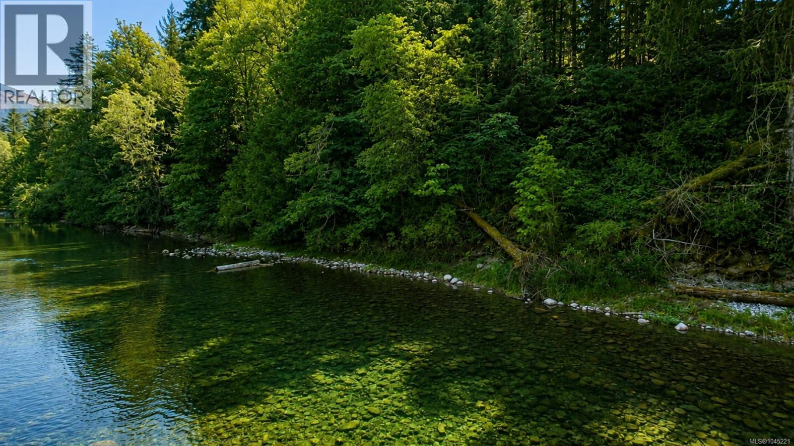 Residential in Lake Cowichan 5