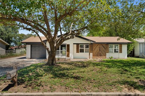 709 N Rita St, Lacy Lakeview, TX, 76705-1191 | Card Image
