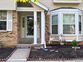Trailside Ct, Saint Peters, MO 63303
