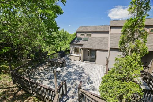 298 Overlook Way, Tannersville, PA, 18372-7977 | Card Image