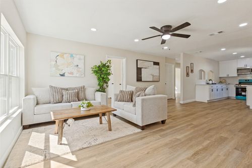 1605 Meadowbrook Dr, Garland, TX, 75042-5830 | Card Image