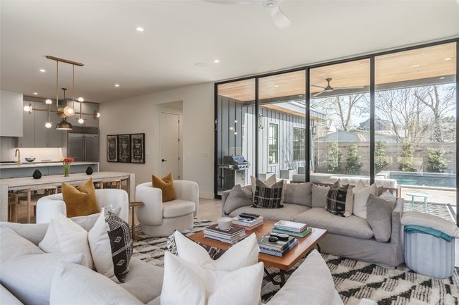 1702 Bauerle Ave, House other with 4 bedrooms, 3 bathrooms and 2 parking in Austin TX | Image 13