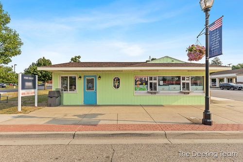 1053 Wilcox Ave, White Cloud, MI, 49349-8794 | Card Image