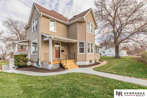 3440 Curtis Ave, Omaha, NE, 68111-1277 | Card Image