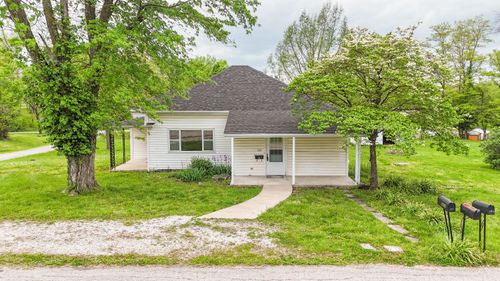 503 W Elm St, Huntsville, MO, 65259-1225 | Card Image