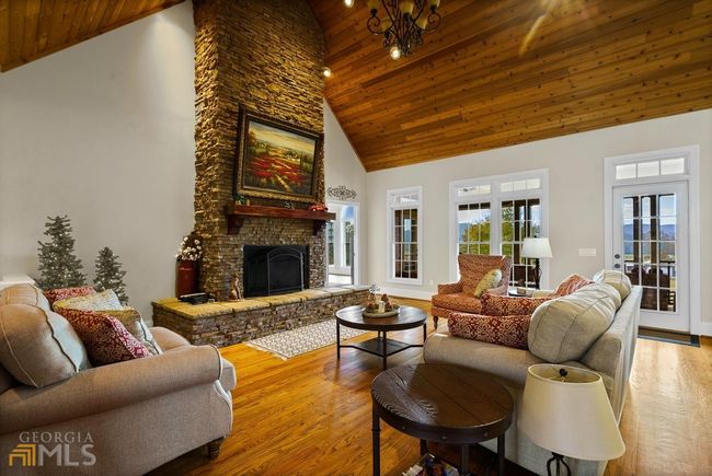 611 Buttermilk Rd Sw, House other with 4 bedrooms, 4 bathrooms and 4 parking in Cave Spring GA | Image 9