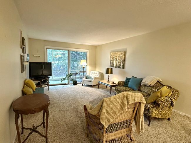 APT-138 - 132 Demont Ave E, Condo with 2 bedrooms, 2 bathrooms and null parking in Little Canada MN | Image 10