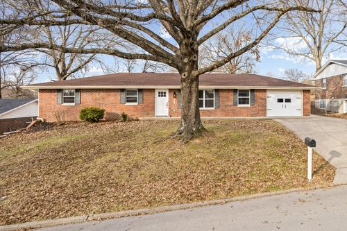 709 Geneva St, JEFFERSON CITY, MO, 65101 | Card Image