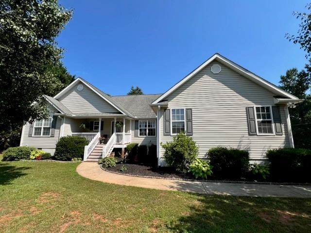 Sassafras Ln, Mount Airy, GA 30563