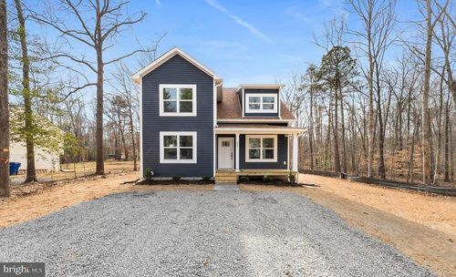 887 Campers Ln, Ruther Glen, VA, 22546-1427 | Card Image