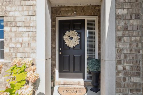 9163 White Tail Ct, Ypsilanti, MI, 48197-8243 | Card Image