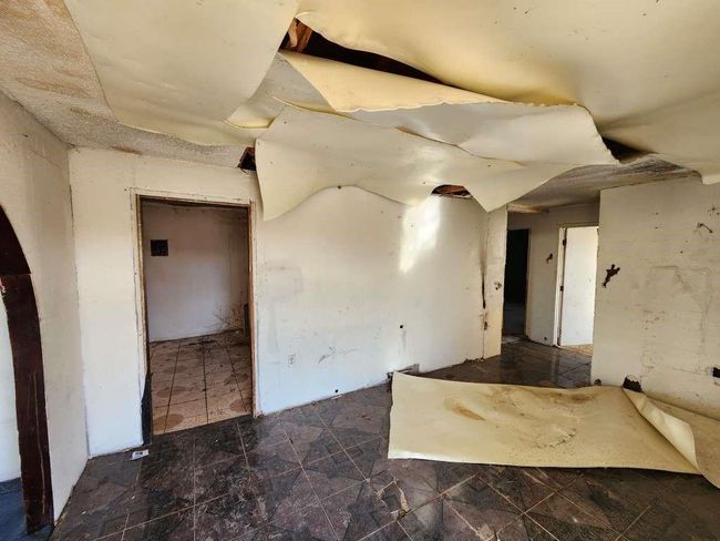 1511 Gray St, House other with 3 bedrooms, 1 bathrooms and null parking in Plainview TX | Image 14