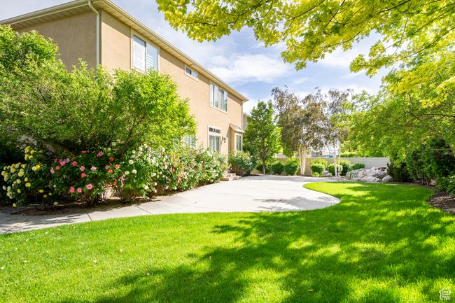 Main backyard patio | Image 36