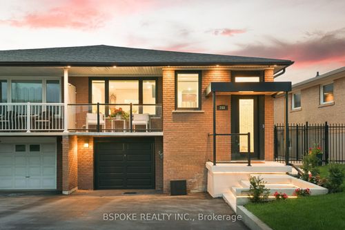 288 Pellatt Ave, North York, ON, M9N3P3 | Card Image