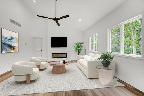 291 Crooked Oak Parkway, Valparaiso, IN, 46385 | Card Image