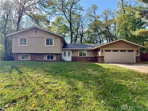 3785 Frostwood Dr, Beavercreek, OH, 45430-1633 | Card Image