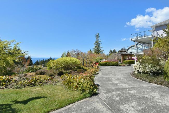 375 Vernon Place, House other with 5 bedrooms, 4 bathrooms and 5 parking in Gibsons BC | Image 39