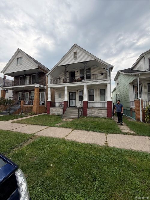 2381 Holmes Street, Hamtramck, MI, 48212 | Card Image